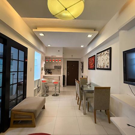 1บีอาร์ ฟูลลี เฟอร์นิช คอนโด แอท ฟอร์เบสวู๊ด พาร์คเลน เดอะ ฟอร์ต Makati City ภายนอก รูปภาพ