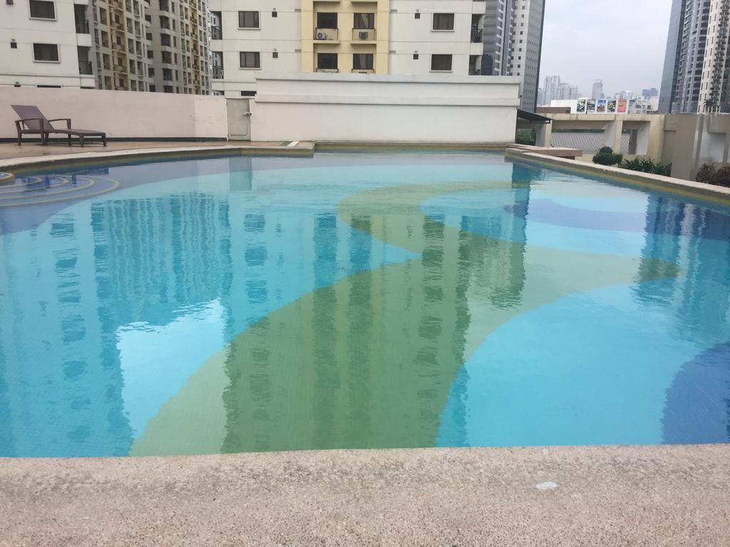 1บีอาร์ ฟูลลี เฟอร์นิช คอนโด แอท ฟอร์เบสวู๊ด พาร์คเลน เดอะ ฟอร์ต Makati City ภายนอก รูปภาพ